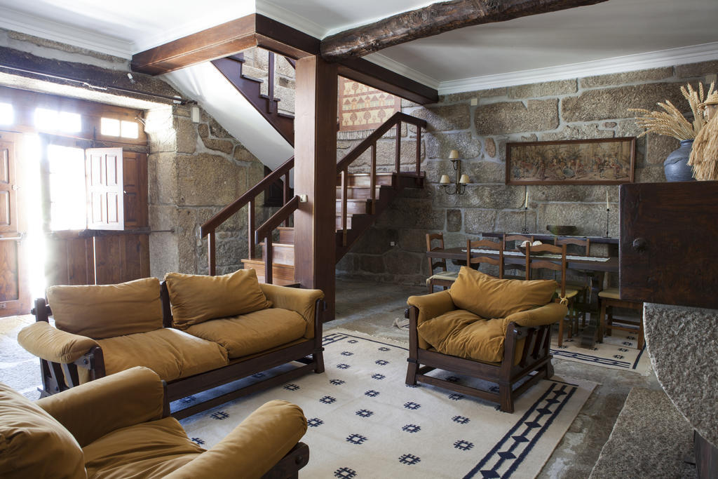 Casa De Darei Pensionat Mangualde Rum bild