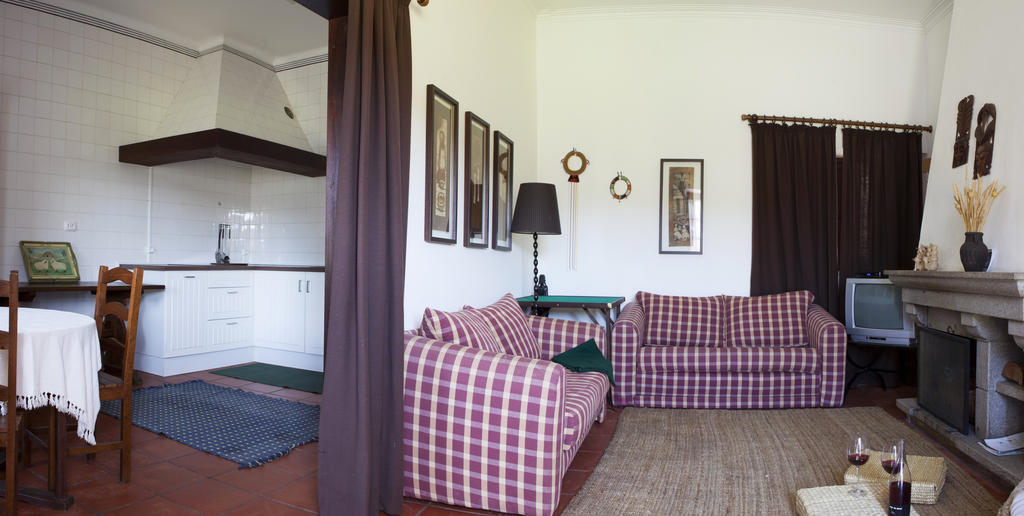 Casa De Darei Pensionat Mangualde Rum bild